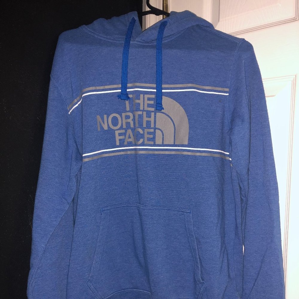 Like new North face hoodie